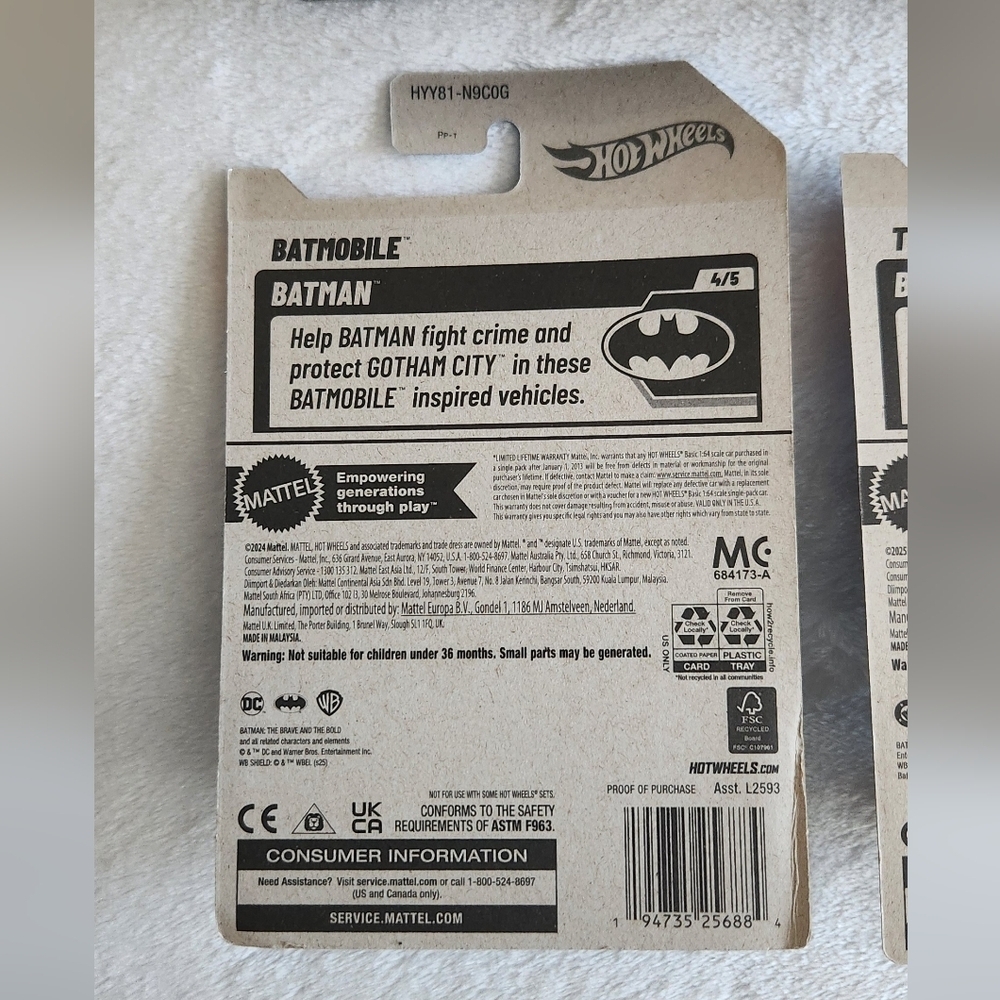 ๐ฆ๐Hot Wheels Batman Batmobile Set โ 4 Cars โ TV & Movie Versions โ NWT - Picture 14 of 16
